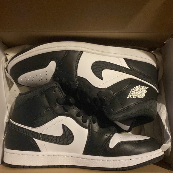 Air Jordan 1 mid se - Picture 3 of 3